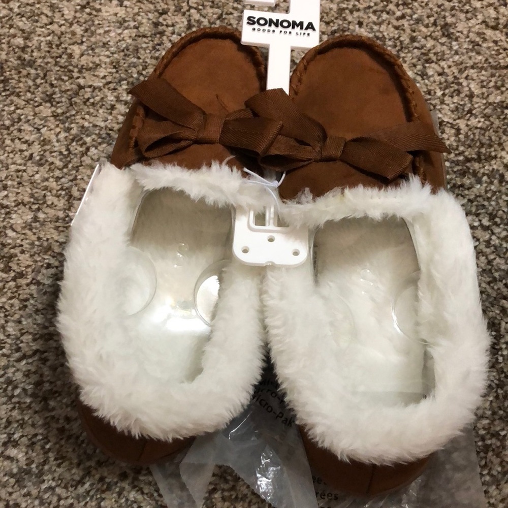 NWT** faux suede moccasin slippers